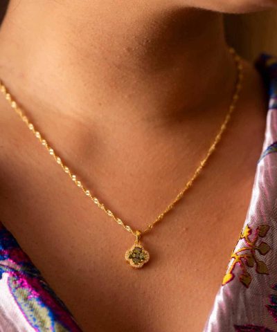 Alternative view of Ivy smykke i 925 forgylt sølv med oliven