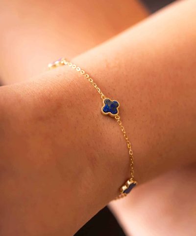 Alternative view of Armbånd i sølv havblå kløver