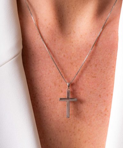 Alternative view of Smykke i sølv kors