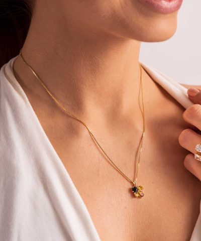 Alternative view of GLAM smykke med gylne toner