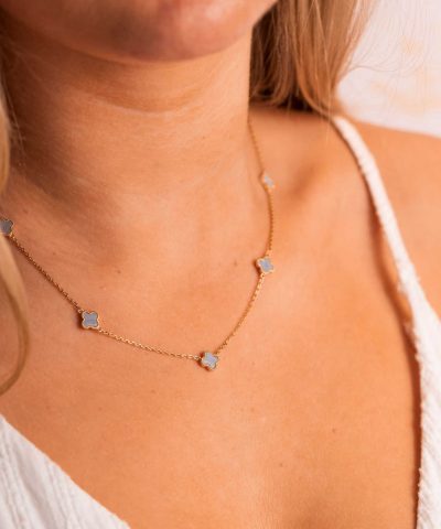 Alternative view of Smykke i sølv med lyseblå kløver