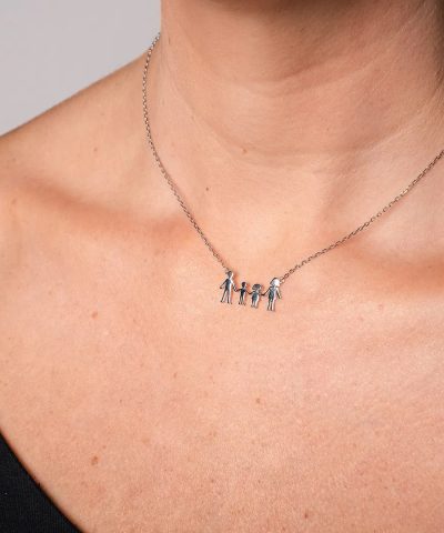 Alternative view of Smykke i 925 sølv mor, far, gutt og jente