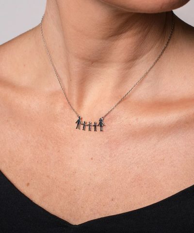 Alternative view of Smykke i 925 sølv mor, far, tre gutter