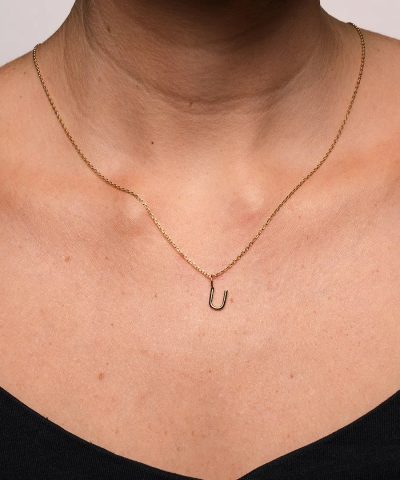 Alternative view of Letters smykke i 925 forgylt sølv U