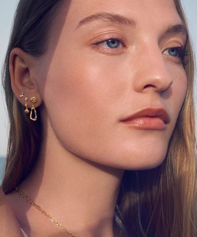 Alternative view of Andrina Øredobber