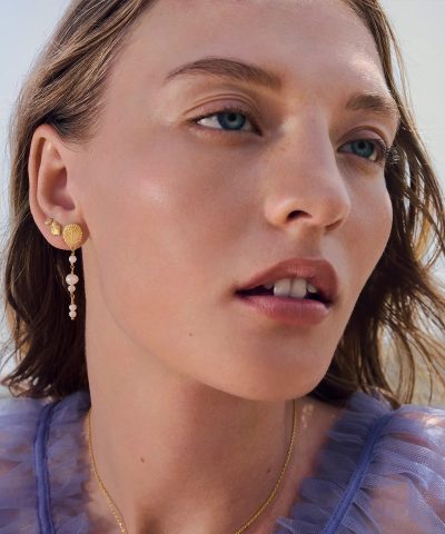 Alternative view of Marylyn Øredobber