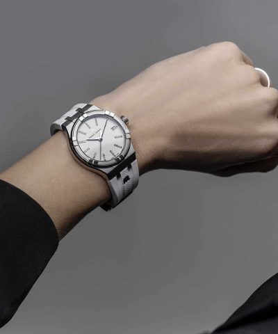 Alternative view of Maurice Lacroix Aikon Quartz 35mm - AI1106-SS000-150-7