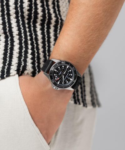 Alternative view of Hamilton Khaki Navy Scuba Auto 40mm - H82415330