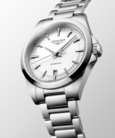 Alternative view of Longines Conquest 38mm - L3.750.4.12.6