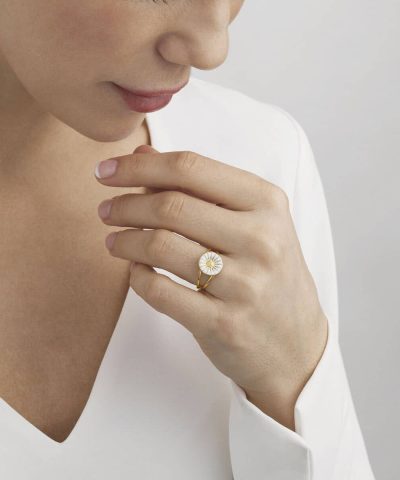 Alternative view of Georg Jensen Daisy ring liten forgylt sølv